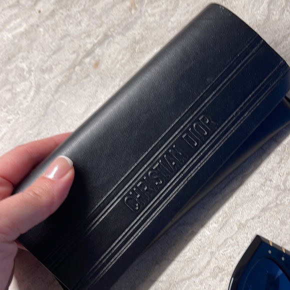 Christian Dior Sunglasses - Picture 4 of 5